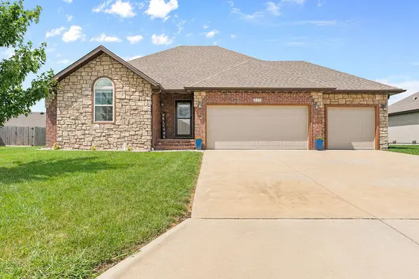 873 E Ozark Jubilee Drive, Nixa, MO 65714