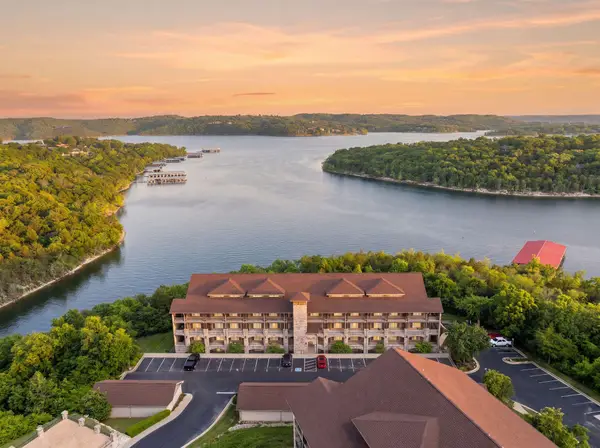228 Seven Cove Lane #101, Kimberling City, MO 65686