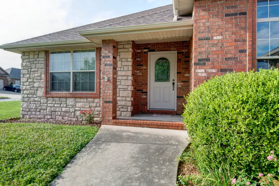 630 Meadowgate Drive, Springfield, MO 65803 - #3