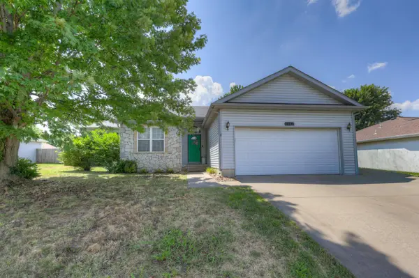 1623 Sophia Street, Carthage, MO 64836