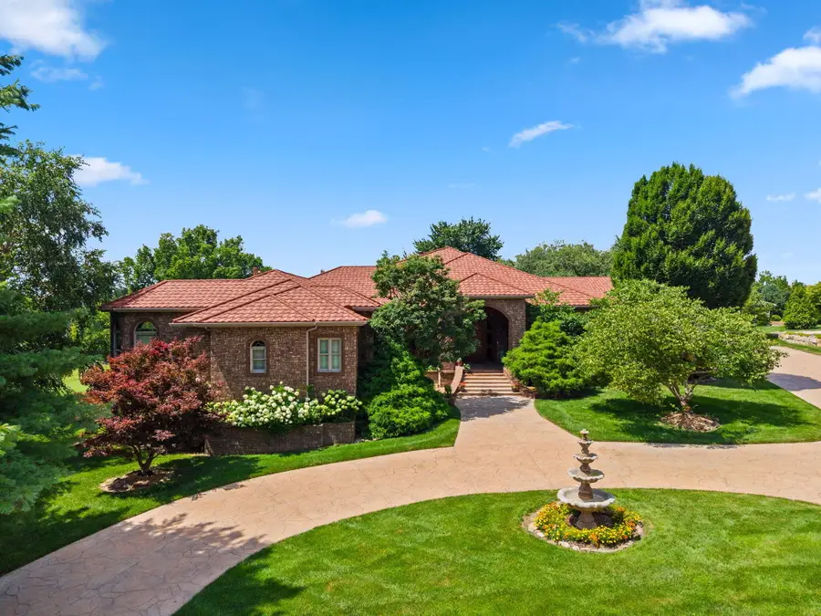 3936 E Glen Abbey Drive, Springfield, MO 65809 - #2
