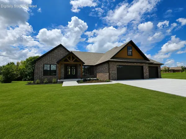 4411 S 154th Road, Bolivar, MO 65613