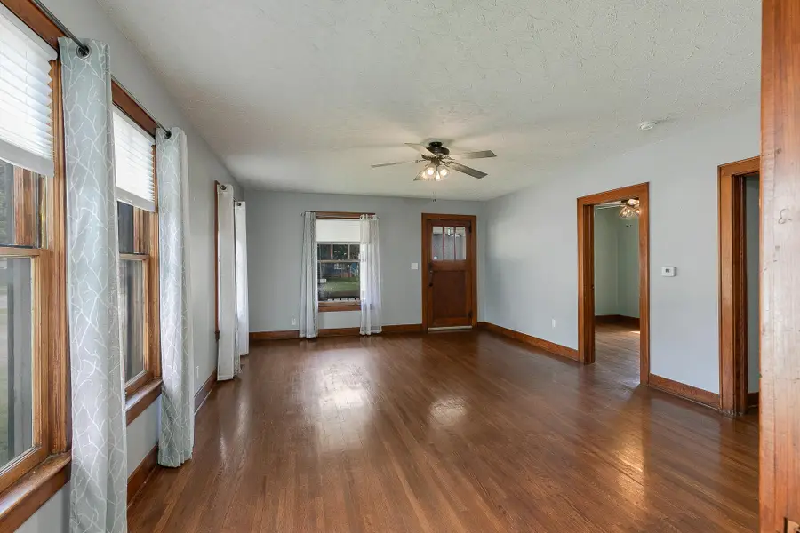 1614 E Commercial Street, Springfield, MO 65803 - #3