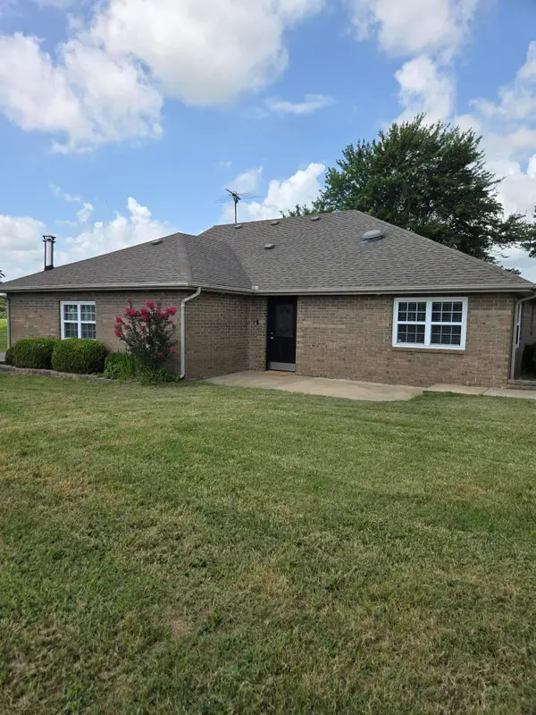 16159 Farm Road 2147, Cassville, MO 65625