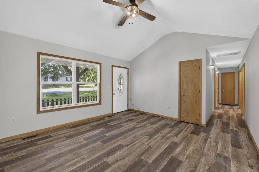 110 E Tyndall Street, Aurora, MO 65605 - #3