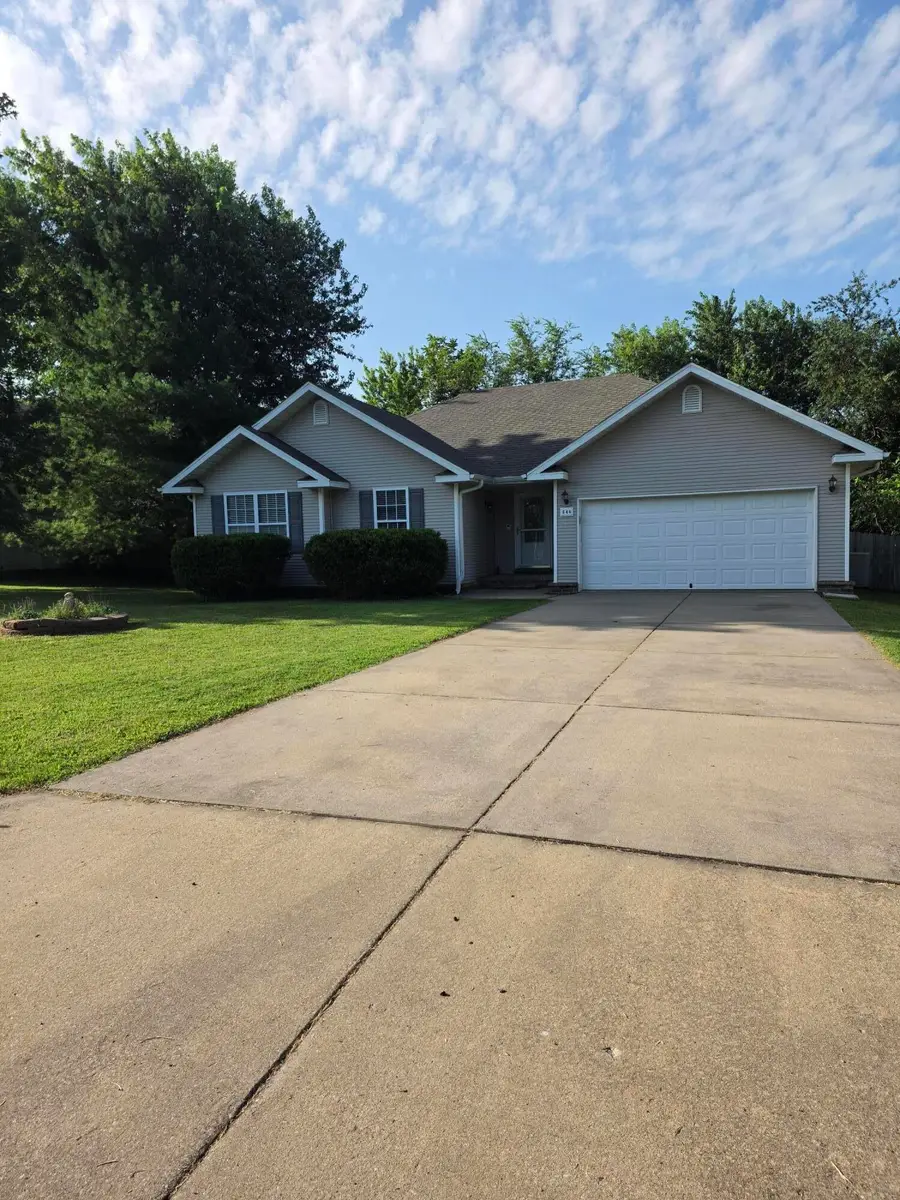 646 E Woodland Street, Republic, MO 65738 - #2