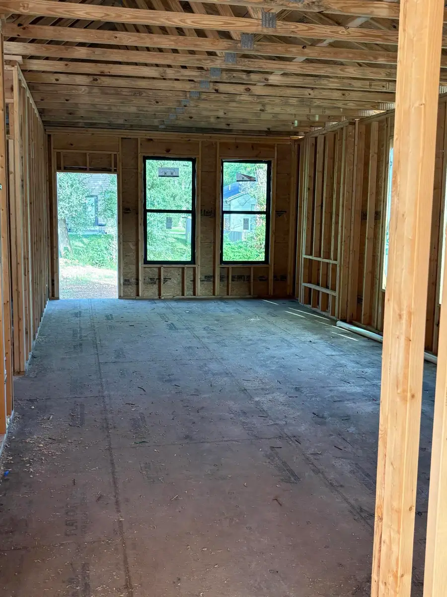 331 S Oak Avenue, Sparta, MO 65753 - #2
