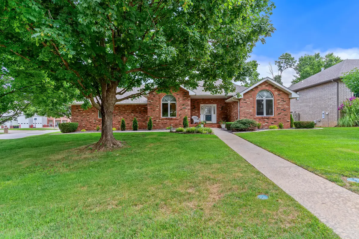 3477 W Edgewood Street, Springfield, MO 65807 - #1