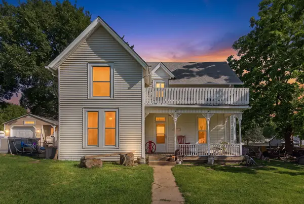 311 E Locust Street, Bolivar, MO 65613