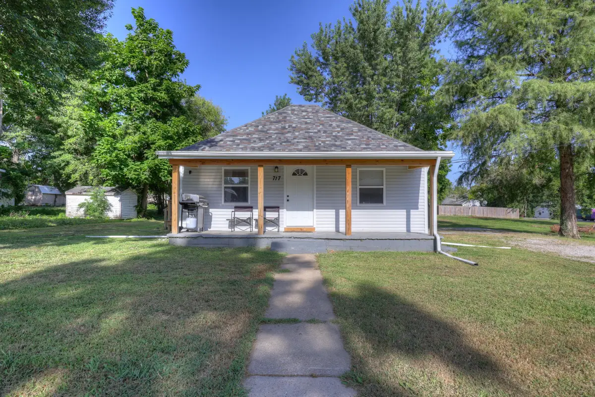 717 N Adams Street, Nevada, MO 64772 - #1