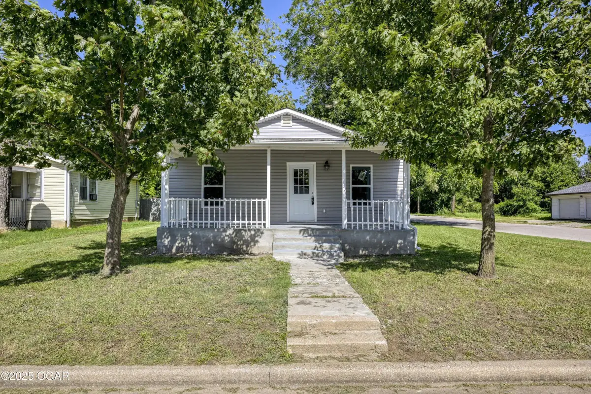 1729 S Minnesota Avenue, Joplin, MO 64804 - #1