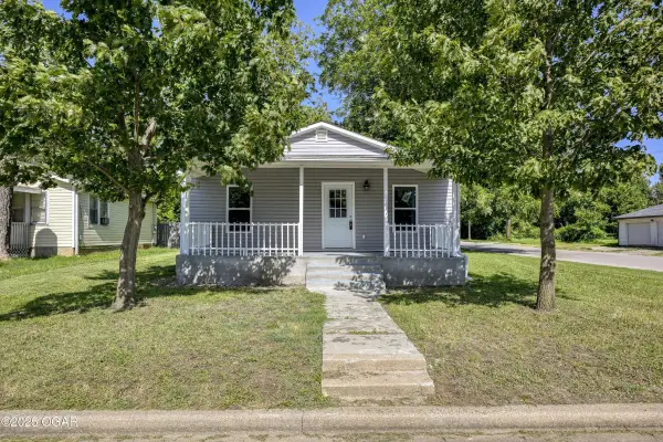 1729 S Minnesota Avenue, Joplin, MO 64804