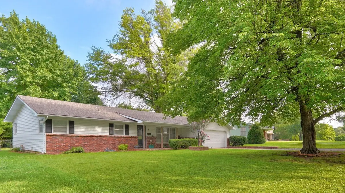 2711 S Claremont Avenue, Springfield, MO 65804 - #1