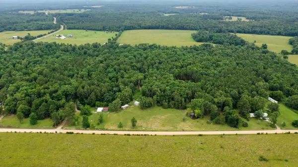 22711 Center Valley Road, Hartshorn, MO 65479