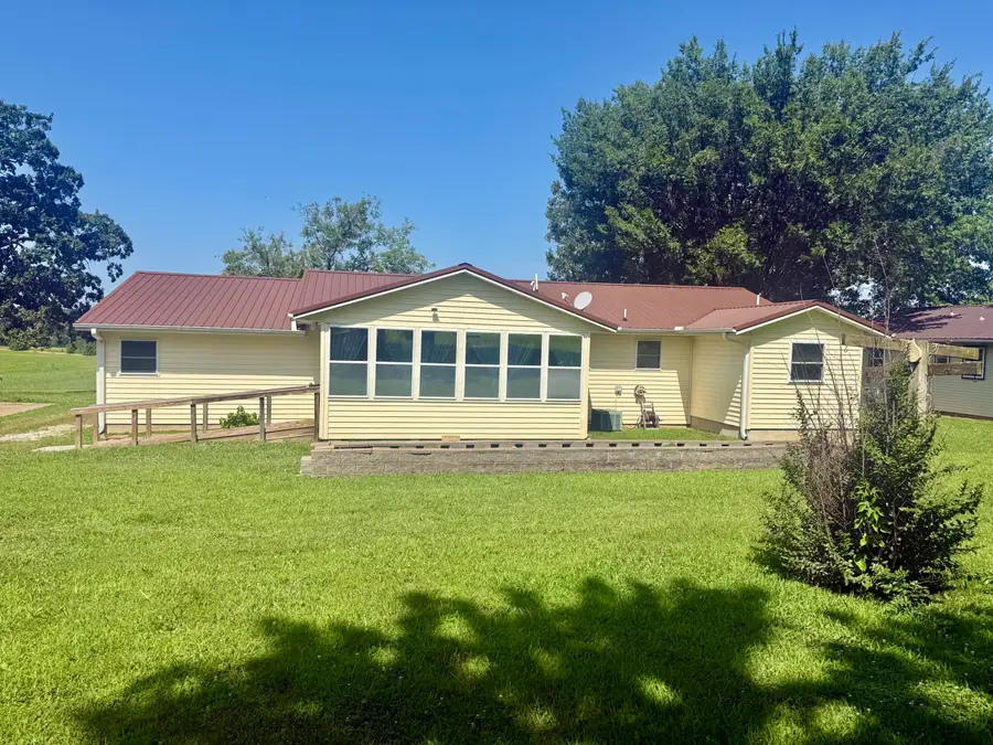 130 S Airport Road, Houston, MO 65483 - #3