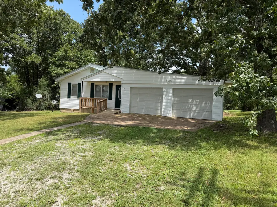 917 S Elm Street, Mountain View, MO 65548 - #2
