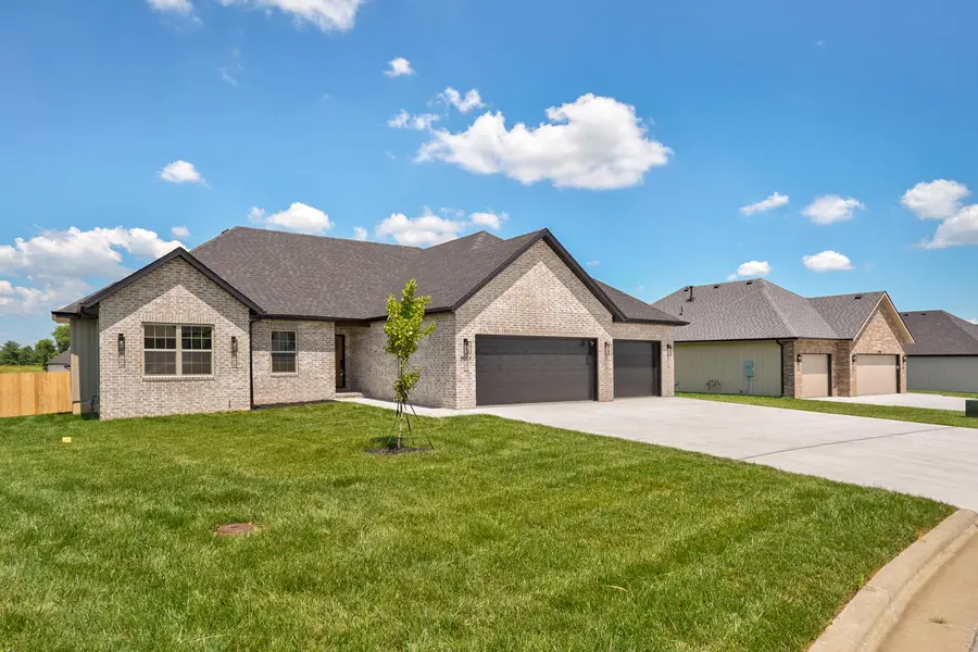 3017 E Heritage Street, Republic, MO 65738 - #2