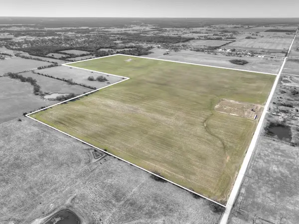 000 Cherry Road, Diamond, MO 64840