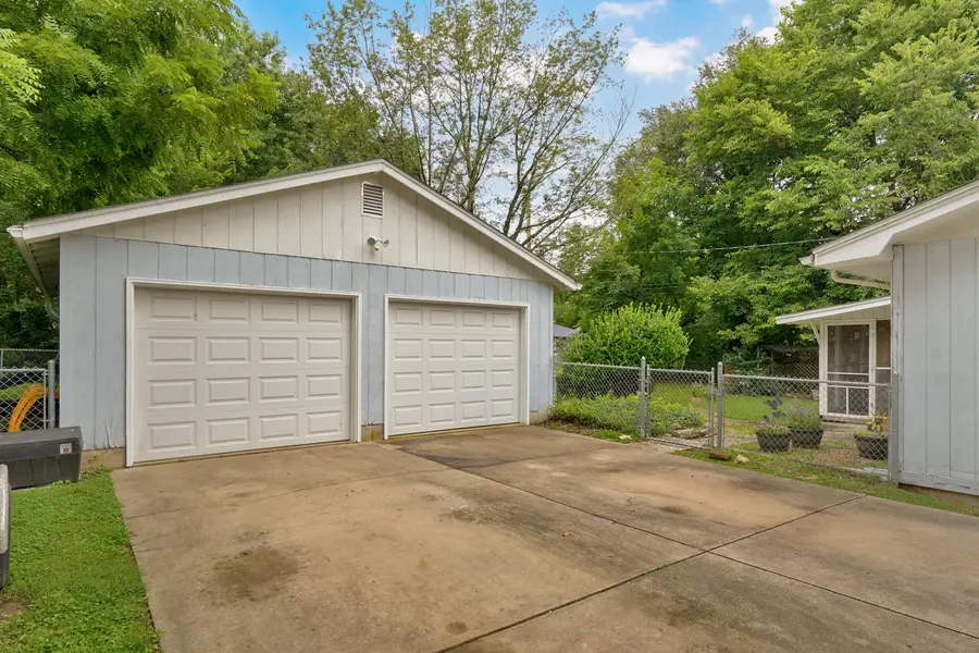1631 N Patterson Avenue, Springfield, MO 65803 - #2