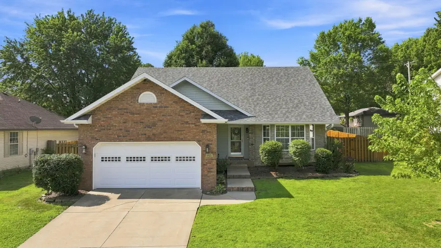 2208 E Kathryn Drive, Republic, MO 65738 - #3