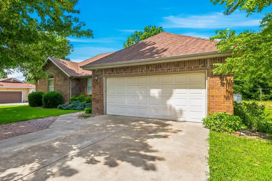 215 S Maple Street, Rogersville, MO 65742 - #2