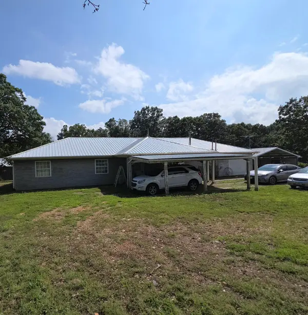 1306 State Highway 32, Long Lane, MO 65590