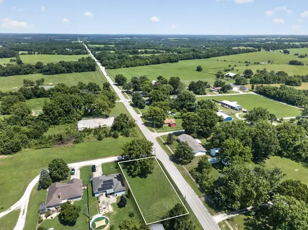 000 S Pitman Place, Walnut Grove, MO 65770