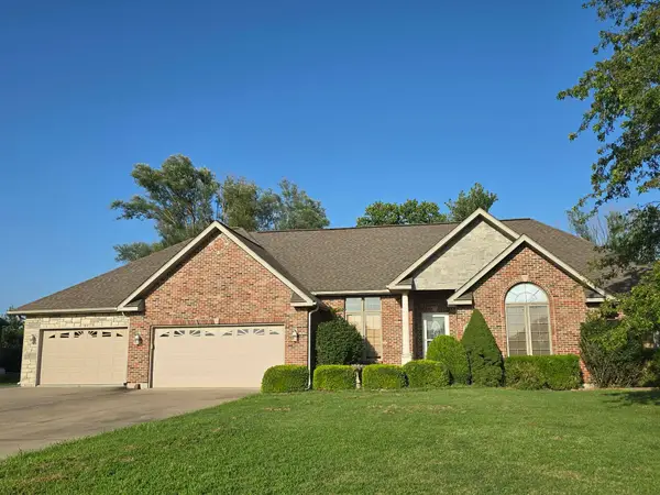 2011 E Epicurean Drive, Clinton, MO 64735