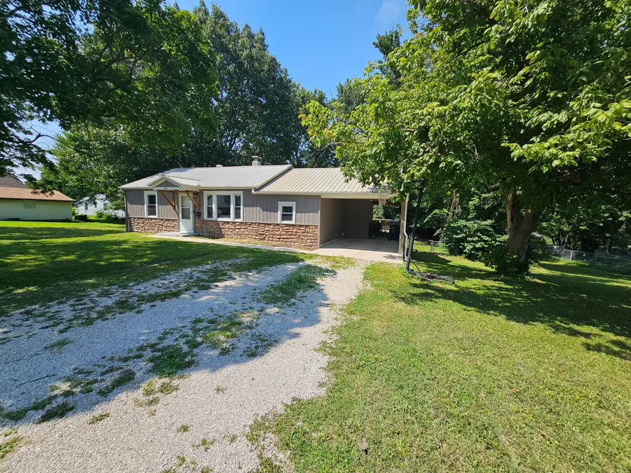 243 E Burford Street, Marshfield, MO 65706 - #3