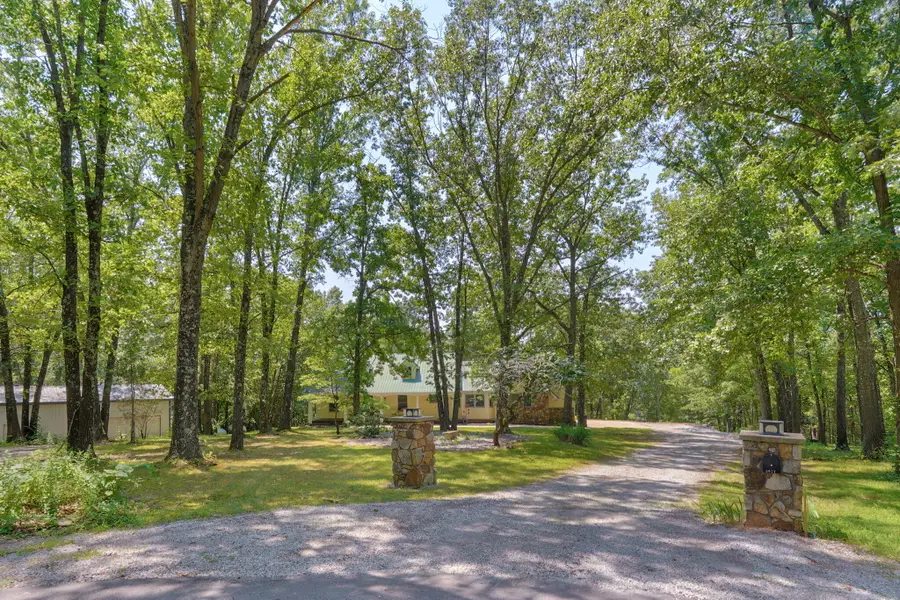1417 S Thousand Oaks Drive, Nixa, MO 65714 - #2