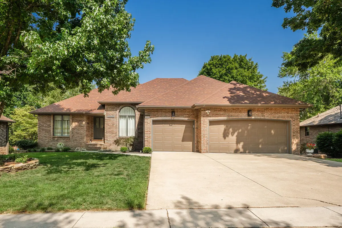 1854 S Oakmont Avenue, Springfield, MO 65809 - #1