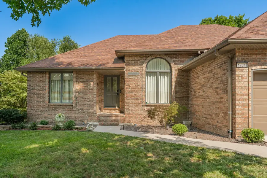 1854 S Oakmont Avenue, Springfield, MO 65809 - #3