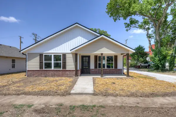314 W Daugherty Street, Carterville, MO 64835