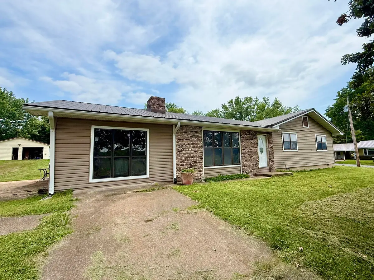 136 S Airport Road, Houston, MO 65483 - #1