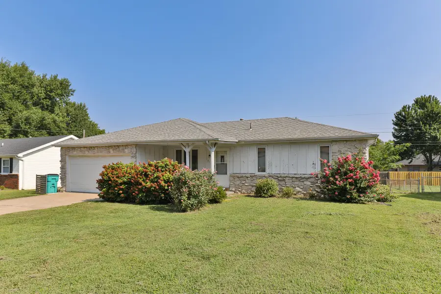 919 W Morningside Street, Springfield, MO 65807 - #2