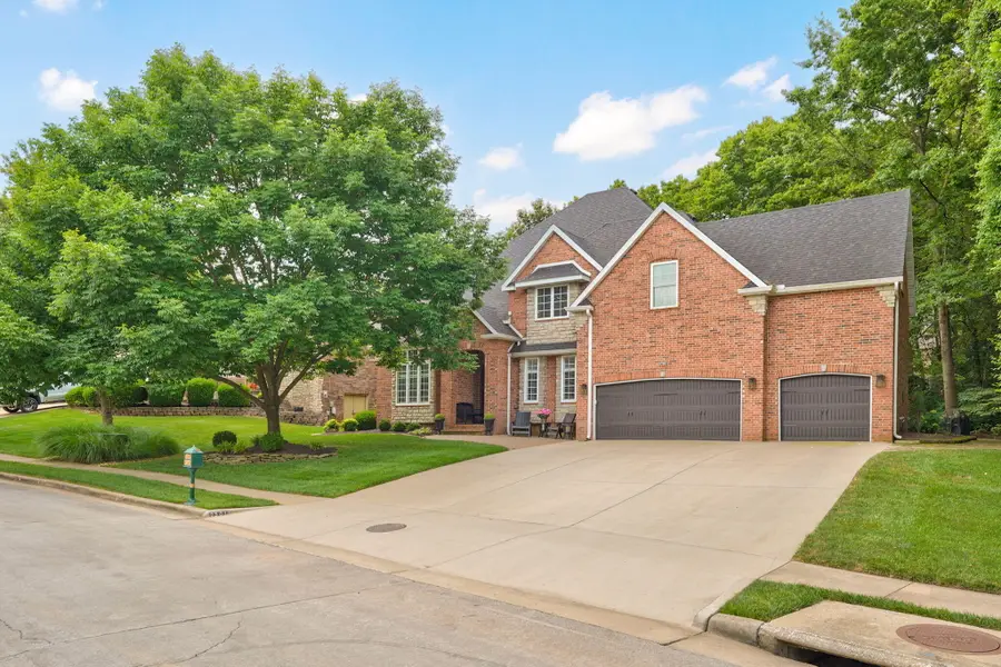 2361 S Celebration Avenue, Springfield, MO 65809 - #3