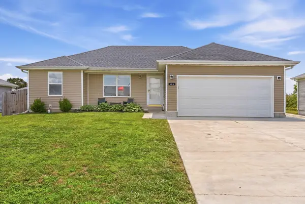 506 W Mccurry Street, Pleasant Hope, MO 65725