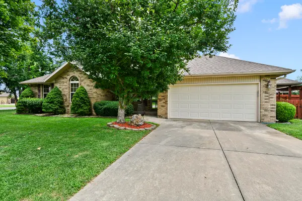 610 N Ellen Street, Forsyth, MO 65653