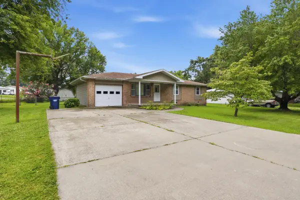 414 W Cooper Street, Buffalo, MO 65622