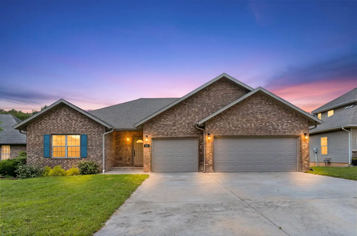 831 N Grapevine Road, Springfield, MO 65802 - #1