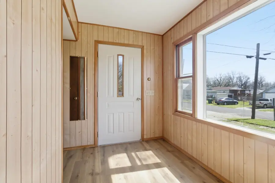 406 W Wishart Street, Monett, MO 65708 - #3