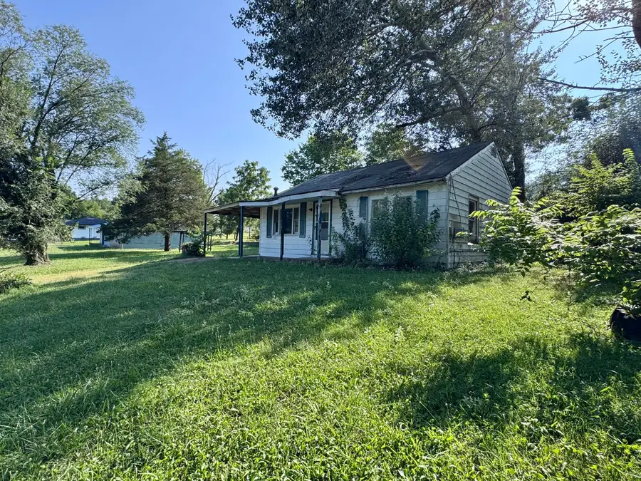 1019 Chestnut Avenue, Cabool, MO 65689 - #2