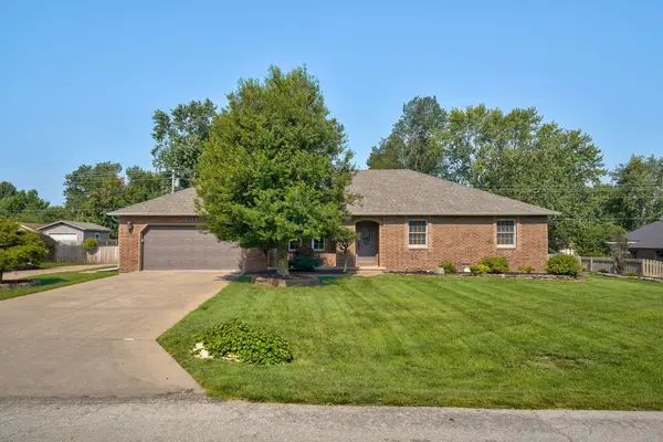 311 N Estes Street, Nixa, MO 65714