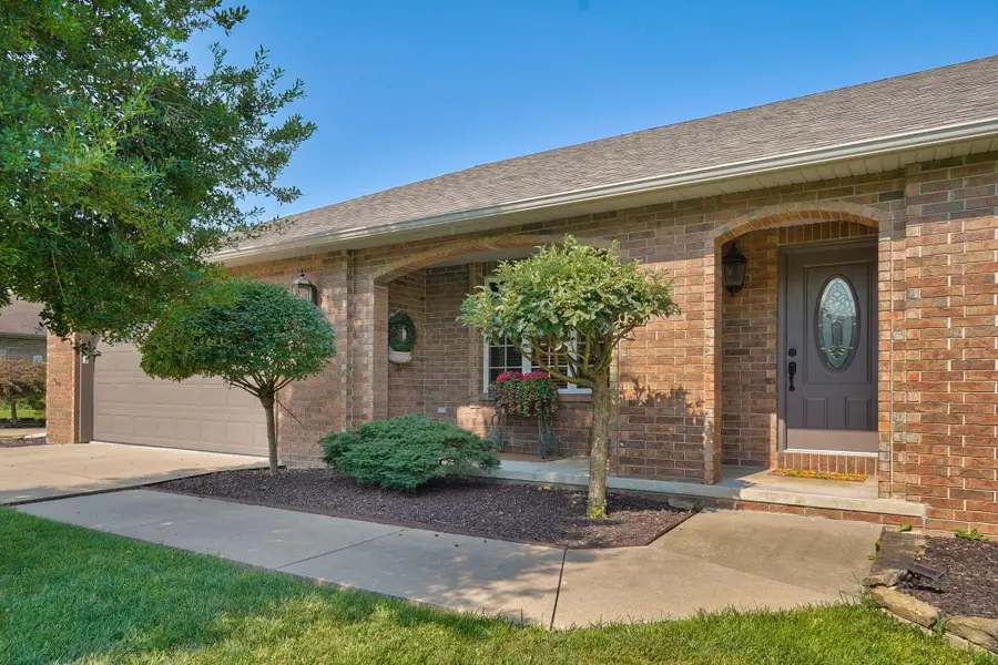 311 N Estes Street, Nixa, MO 65714 - #2