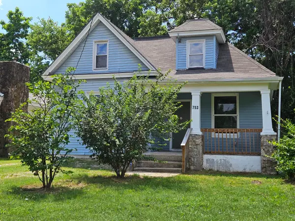 753 N Brown Avenue, Springfield, MO 65802