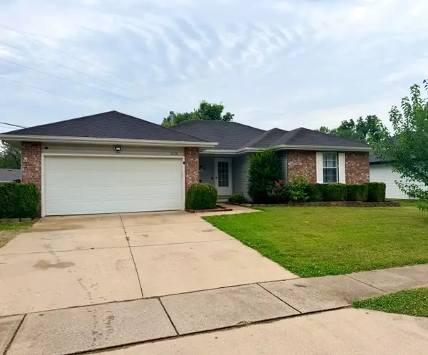 4136 Somerset Drive, Battlefield, MO 65619