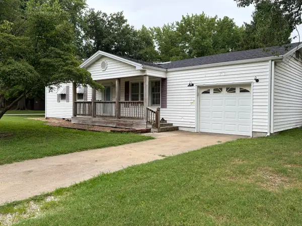 4003 W Hialeah Street, Springfield, MO 65803