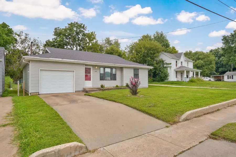 2619 E Division Street, Springfield, MO 65803 - #2