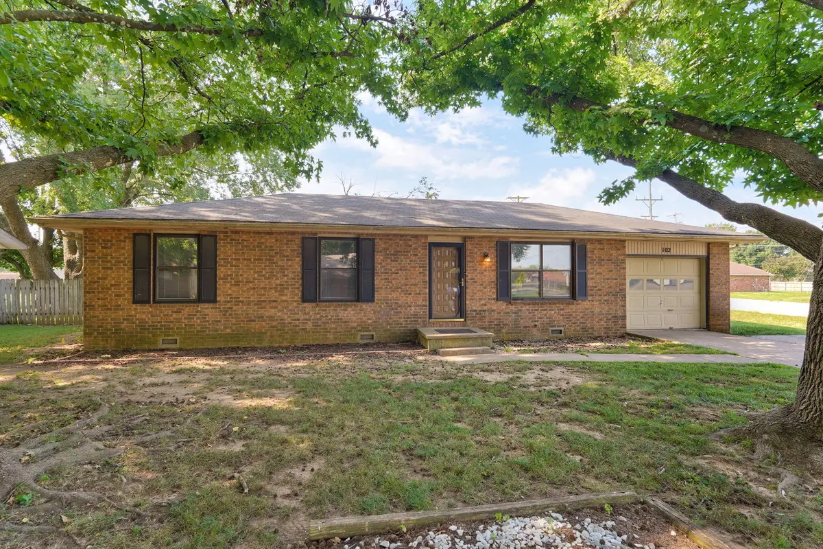 102 E Scott Wayne Drive, Nixa, MO 65714 - #1
