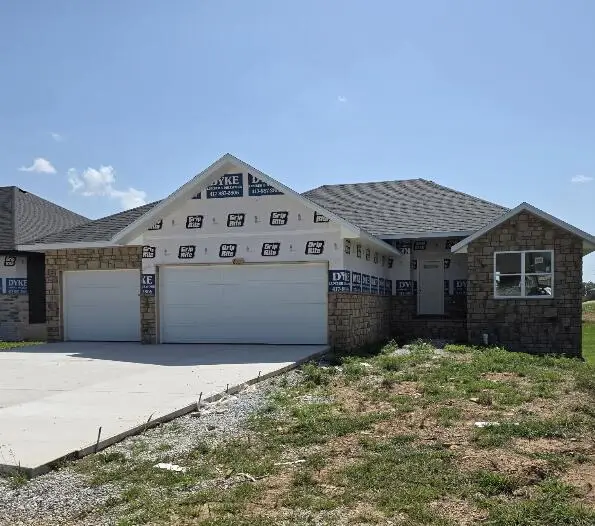 625 W Arbor Glenn Drive, Nixa, MO 65714